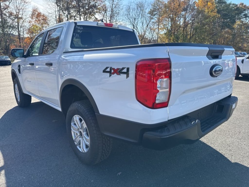 New 2025 Ford Ranger XL 4D Crew Cab