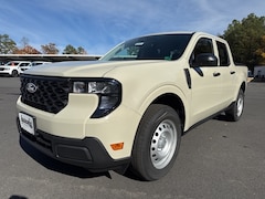 2025 Ford Maverick XL 4D Crew Cab