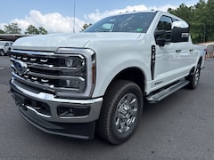 2025 Ford F-250 Lariat 4D Crew Cab