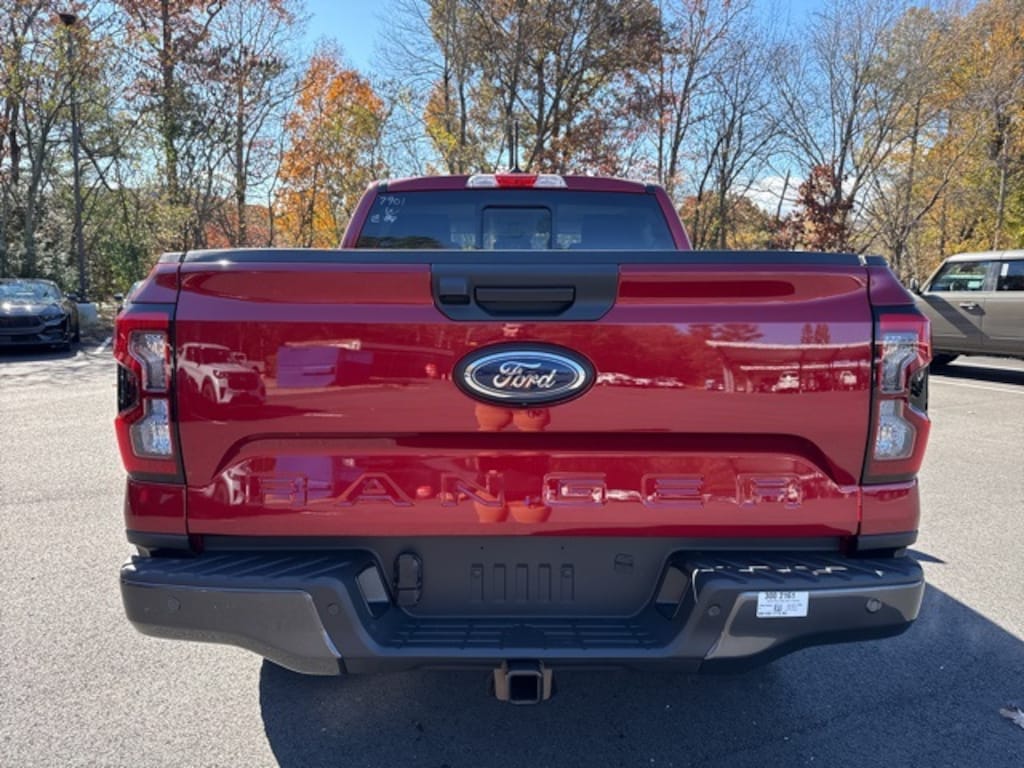 New 2025 Ford Ranger Lariat 4D Crew Cab