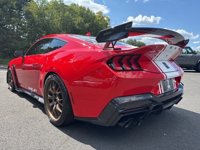 2025 Ford Mustang GT Premium photo 3