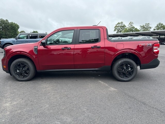 2025 Ford Maverick XLT photo 2