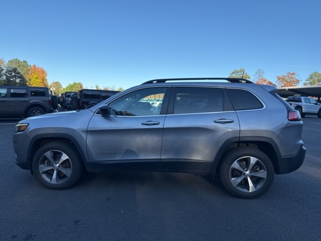 Used 2022 Jeep Cherokee Limited SUV