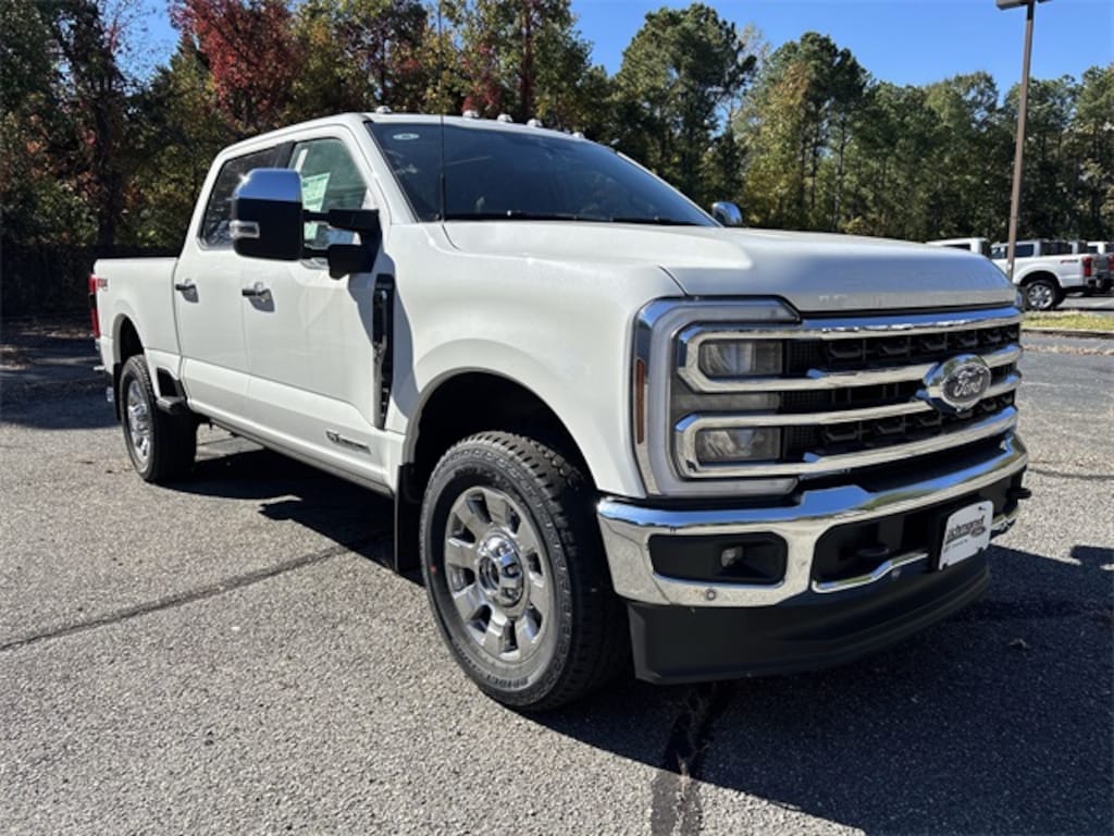 New 2025 Ford F-350 King Ranch 4D Crew Cab