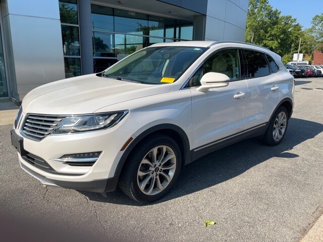 Used 2018 Lincoln MKC Select with VIN 5LMCJ2D91JUL32398 for sale in Glen Allen, VA