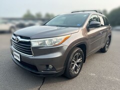 2016 Toyota Highlander XLE V6 SUV
