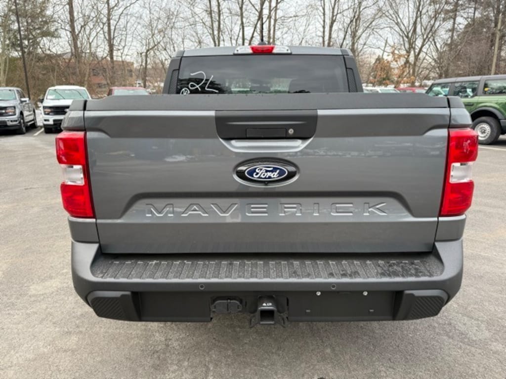 New 2026 Ford Maverick XLT 4D Crew Cab