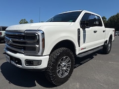 2025 Ford F-250 Platinum 4D Crew Cab