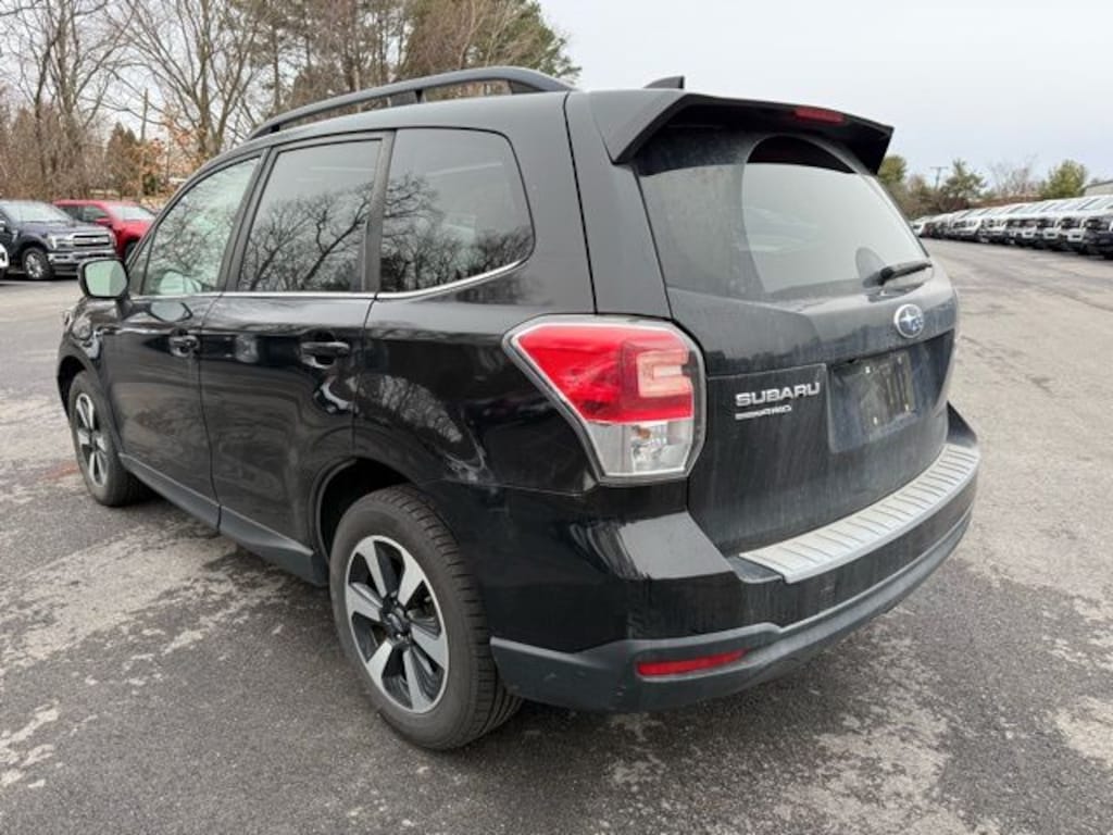 Used 2017 Subaru Forester 2.5i Limited SUV