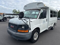 2004 GMC Savana G3500 Standard Cutaway Cab/Chassis