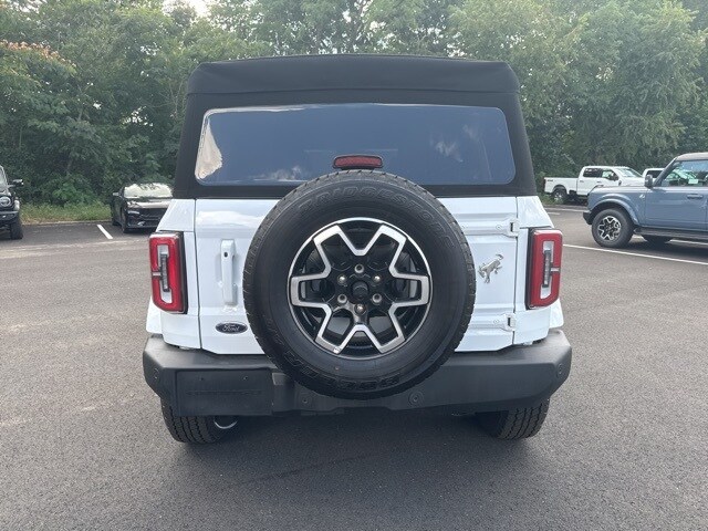 2025 Ford Bronco Outer Banks photo 4