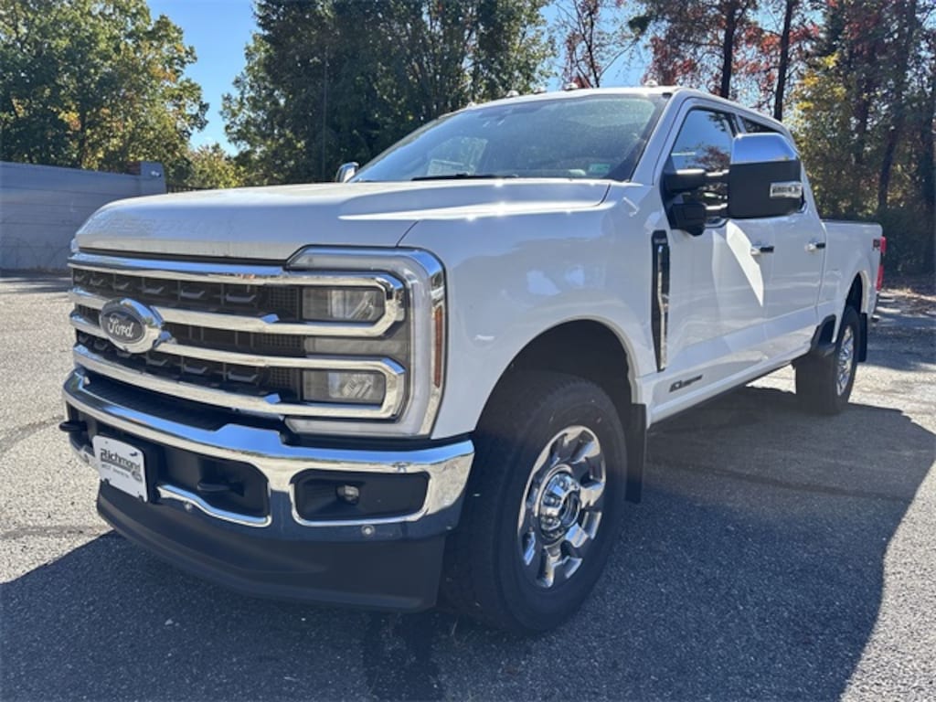 New 2025 Ford F-350 King Ranch 4D Crew Cab