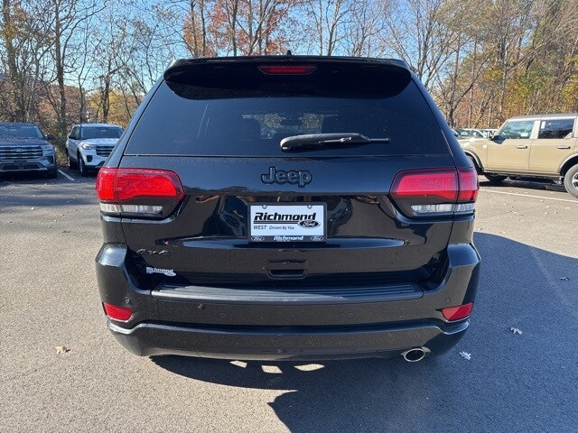 2021 Jeep Grand Cherokee Laredo X photo 4