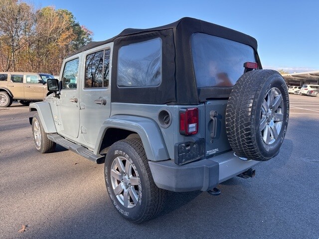 2015 Jeep Wrangler Unlimited Sahara photo 3