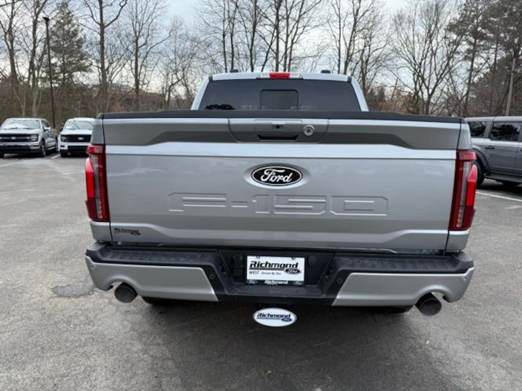 New 2025 Ford F-150 Lariat 4D SuperCrew