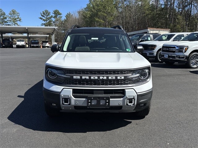 2025 Ford Bronco Sport Badlands photo 3