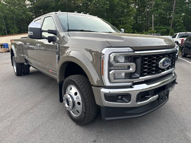 2026 Ford F-450 Lariat 4x4 Crew Cab 8' Box DRW's photo