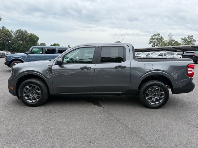 2025 Ford Maverick XLT photo 2