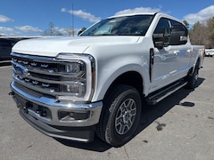 2026 Ford F-350 Lariat 4D Crew Cab