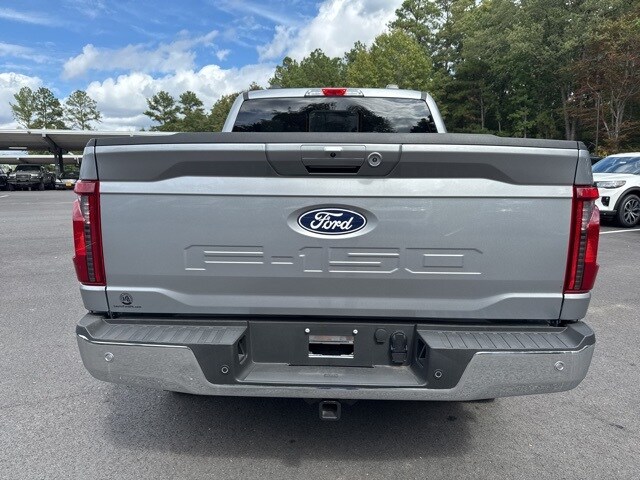 2025 Ford F-150 XLT photo 4