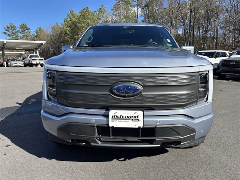 Used 2022 Ford F-150 Lightning Lariat Truck