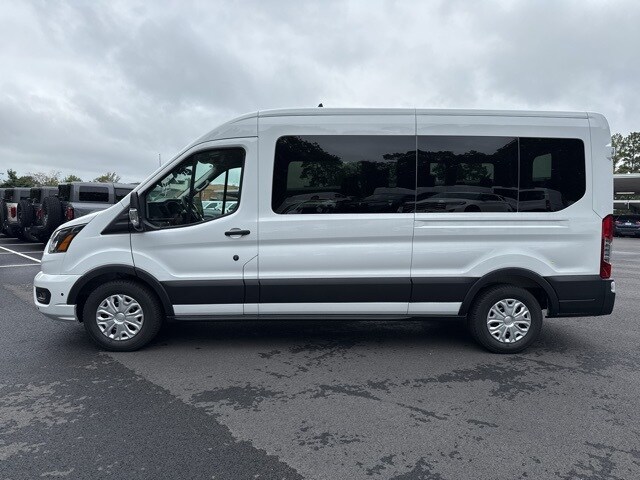 2025 Ford Transit photo 2