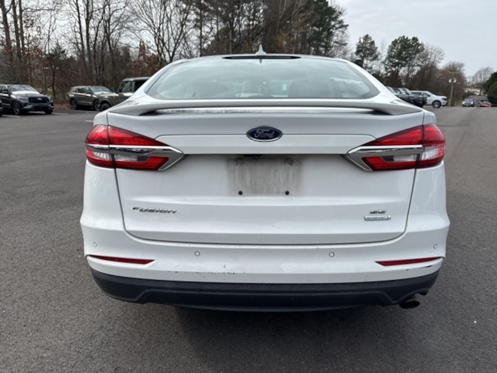 Used 2019 Ford Fusion SE Sedan