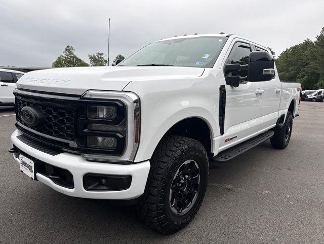2025 Ford F-350 Lariat 4x4 Crew Cab 6-3/4' Box SRW's photo