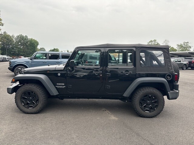 2016 Jeep Wrangler Unlimited Sport photo 2