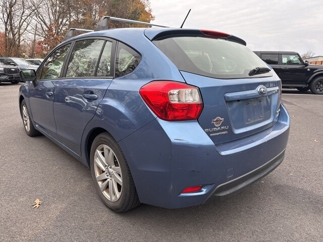 2015 Subaru Impreza 2.0i Premium photo 3