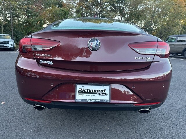 2018 Buick Regal Essence photo 4