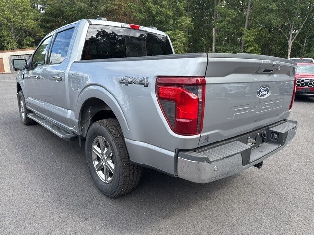 2025 Ford F-150 XLT photo 3