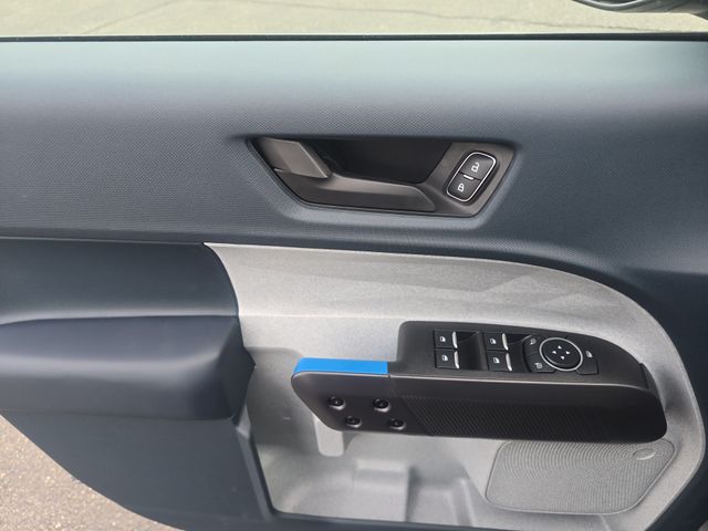 2025 Ford Maverick XLT - Photo 13