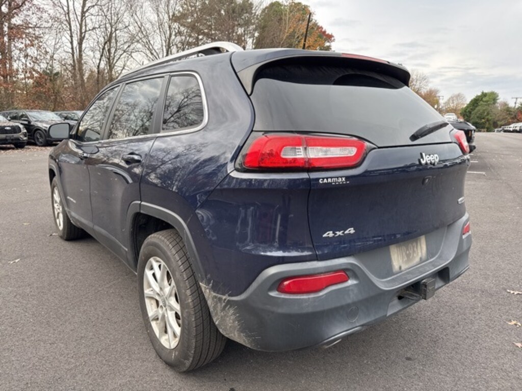 Used 2016 Jeep Cherokee Latitude SUV