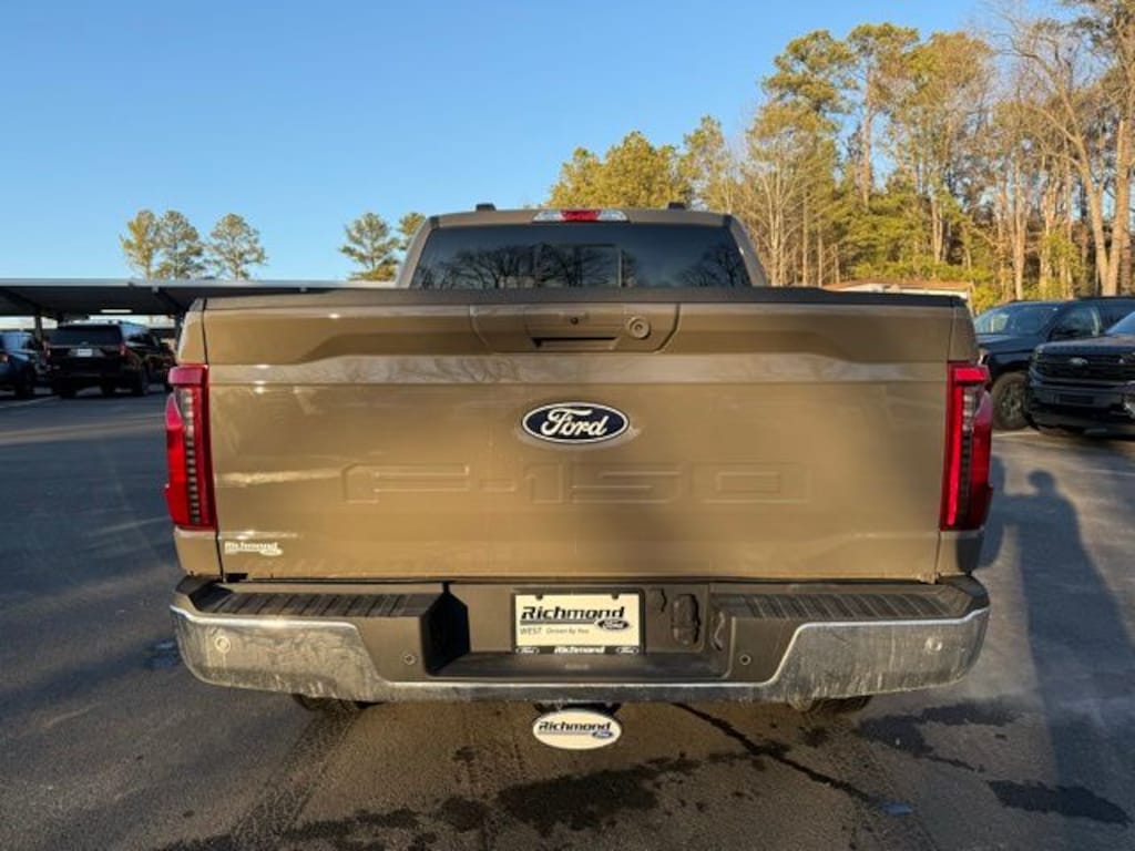 New 2025 Ford F-150 XLT 4D SuperCrew