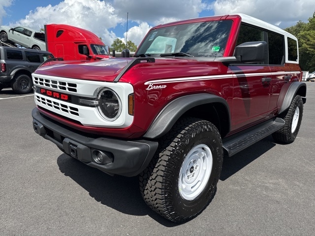 2025 Ford Bronco 4-Door Heritage Editon's photo