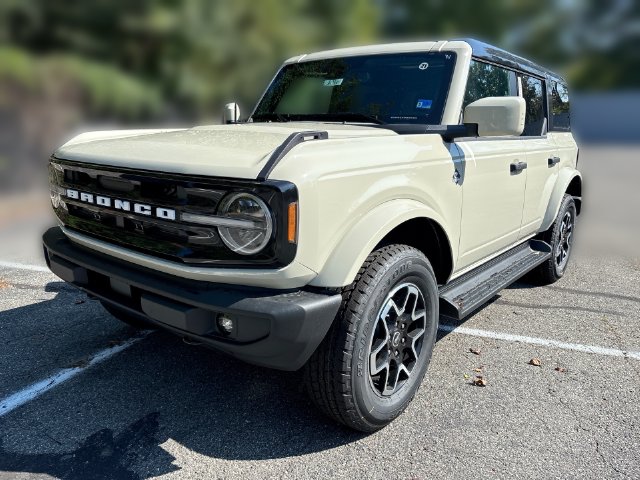 2026 Ford Bronco Outer Banks 4D Sport Utility