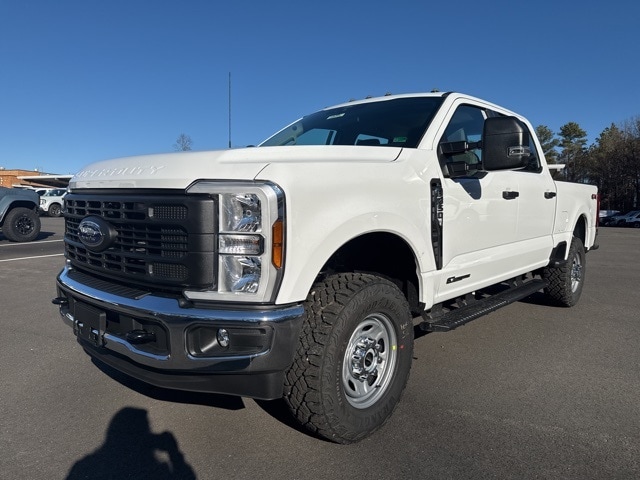 2026 Ford F-350 4D Crew Cab 