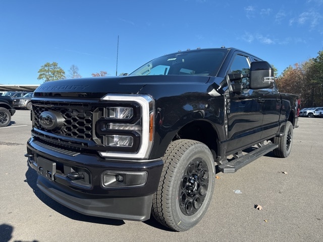 2026 Ford F-350 Super Duty Lariat's photo