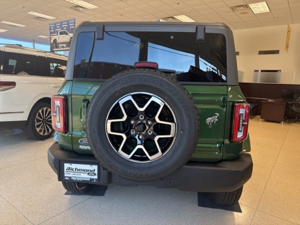 New 2025 Ford Bronco Outer Banks 4D Sport Utility