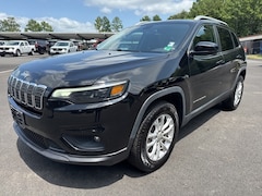 2019 Jeep Cherokee Latitude SUV