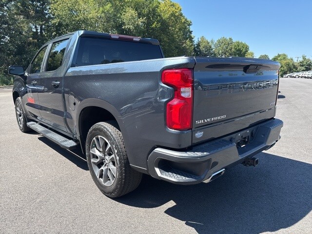 2021 Chevrolet Silverado 1500 RST photo 3