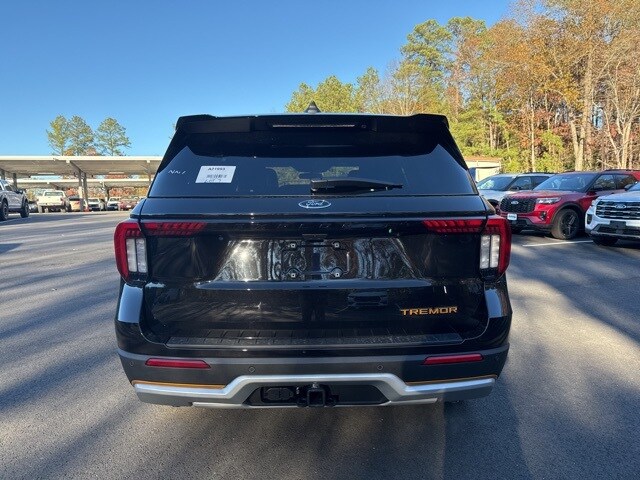 2026 Ford Explorer photo 4