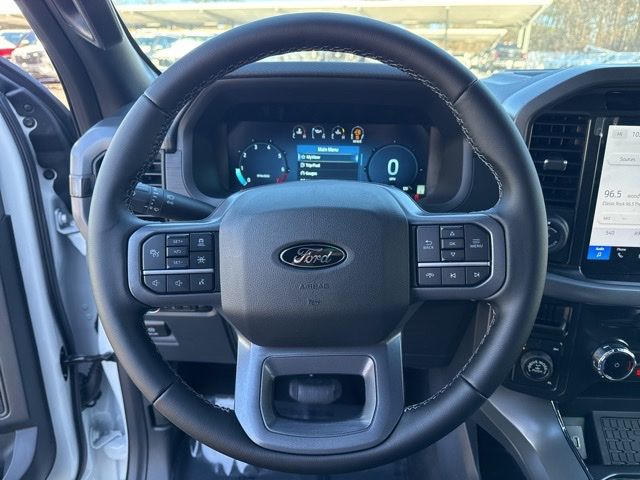2025 Ford F-150 XLT - Photo 13