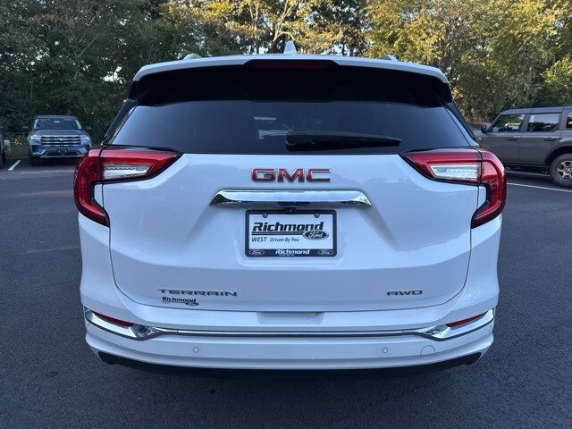 2022 Gmc Terrain Denali photo 3