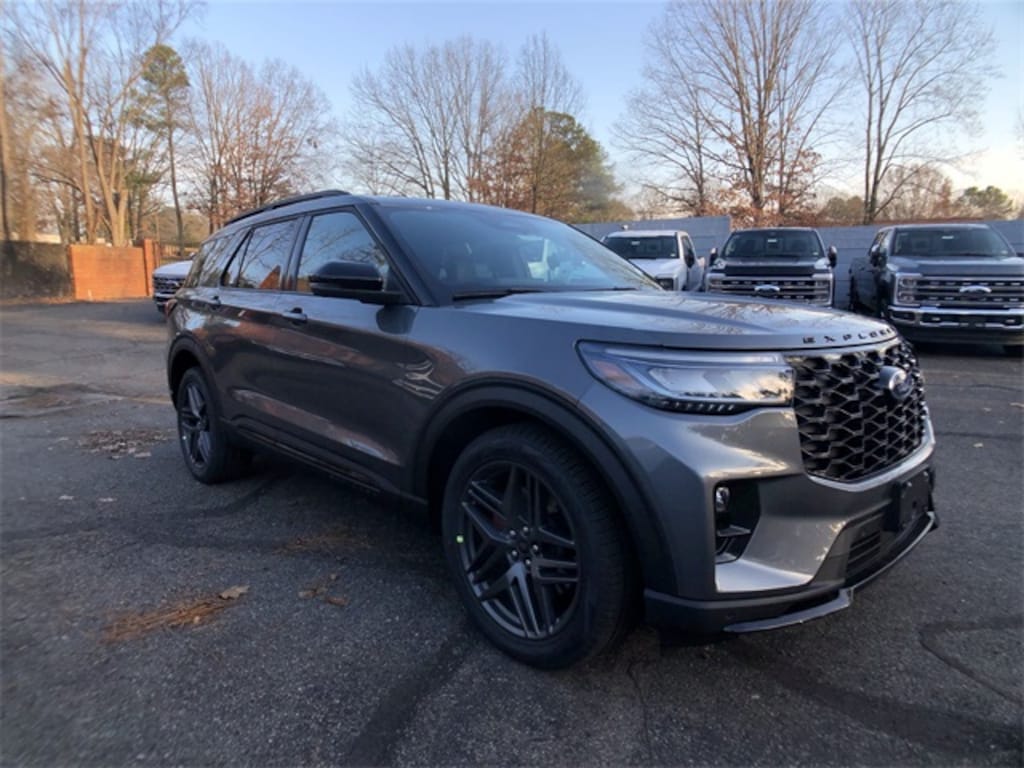 Used 2025 Ford Explorer ST SUV