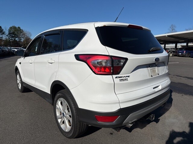 2017 Ford Escape SE photo 3