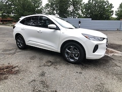2024 Ford Escape Hybrid ST-Line Select SUV