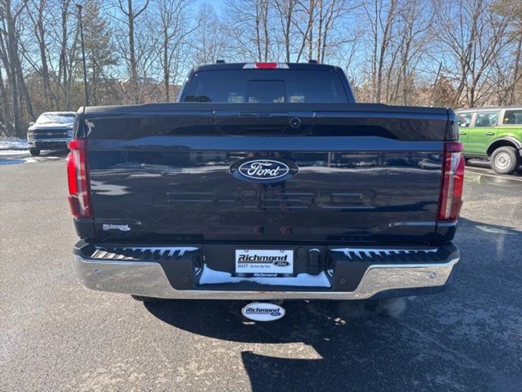 New 2025 Ford F-150 Lariat 4D SuperCrew