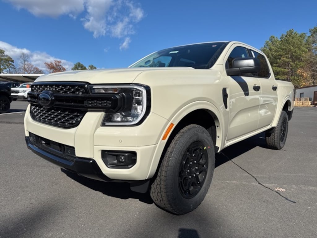 New 2025 Ford Ranger XLT 4D Crew Cab